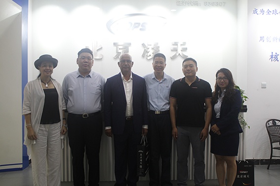 近日，尼日爾防務部門負責人蒞臨北京凌天，專題考察安檢、排爆、反恐等軍用警用技術裝備。